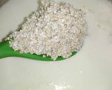 A picture of step 1 of Talbeenah (Barley Porridge).