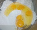 Foto langkah ke 1 dari resep Bolu Marmer Porselin Lukis.