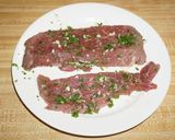 Foto del paso 2 de la receta: BISTEC CON HUEVO FRITO Y PAPAS HORNEADAS CON CHAQUETA. JON STYLE