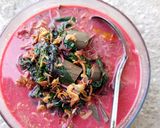 Foto langkah ke 7 dari resep Bayam Merah Masak Lemak Khas Malaysia.