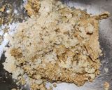 A picture of step 7 of Besan aur gond ke ladoo.
