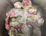 Foto del paso 3 de la receta: 510. Conejo a la berguedana con mezcla de setas (principal carne)