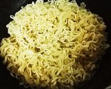 A picture of step 1 of Noodle's pizza.