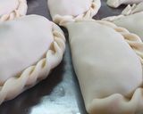 Foto del paso 5 de la receta: Empanadas de carne cortada a cuchillo