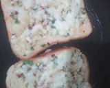 A picture of step 3 of Cheese garlic bread.