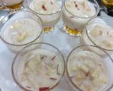 A picture of step 3 of Fruits creamy with pineapple jelly and black currant sauce.