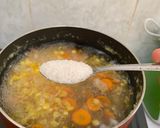 Foto langkah ke 6 dari resep Sayur Bayam Kunci Kuah Bening.