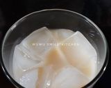 Foto langkah ke 1 dari resep Yakult Leci Ice/Es Yakult Leci.