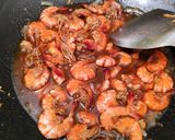 Foto langkah ke 5 dari resep Udang Goreng Mentega.