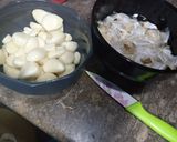 A picture of step 3 of Garlic paste.