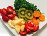 🥬🍓🍍🥝Sinh tố từ Kale, kiwi, quýt, dứa, cà chua, dâu tây bước làm 1 hình