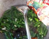 Foto langkah ke 4 dari resep Tumis kacang panjang.