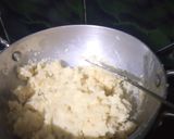 A picture of step 2 of SemolinaSweets.