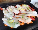 Une image de l'étape 10 de Filets d'églefin aux poivrons bicolores, ail, citron et herbes du jardin.