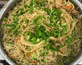 A picture of step 6 of Chicken chowmein.