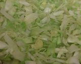बंदगोभी मटर की सब्जी(Bandgobhi matar ki sabzi recipe in Hindi) रेसिपी चरण 2 फोटो