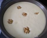 Foto del paso 3 de la receta Bizcocho de yogur con limón, nueces y cubierta chocolate