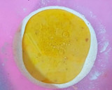 Foto del paso 2 de la receta: Bizcocho de yogur de frutos rojos, canela, Nesquik y limón