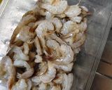 Foto langkah ke 1 dari resep Udang Goreng Crispy Versi Praktis.