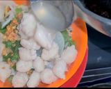 รูปขั้นตอนการทำที่ 6 ของ ก๋วยเตี๋ยวหมูเด้งน้ำใส กับ หมูเด้งต้มยำ