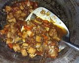 Foto langkah ke 5 dari resep Asam Manis Ikan Asin Tenggiri.