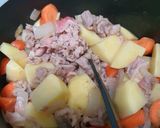 Foto langkah ke 4 dari resep Nikujaga (rebusan sayur dan daging ala jepang).