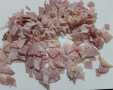 Foto del paso 3 de la receta: Ensalada de espinacas con tocino estilo Anto