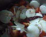 A picture of step 2 of Mullangi sambar.