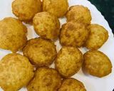 A picture of step 1 of Pani Puri.
