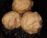 A picture of step 3 of Bread pakora ball .