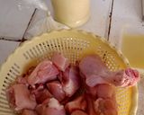 A picture of step 1 of Chicken kola kadhai.