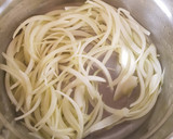 Foto del paso 2 de la receta: Tacos de nopalitos adobados