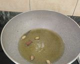 A picture of step 5 of Spinach Chicken with Coconut Milk.