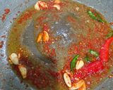 Gambar langkah 2 resipi Bihun Goreng Cili Padi.