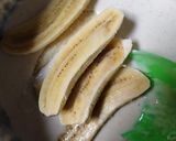 Foto langkah ke 2 dari resep Pisang Goreng Wijen.