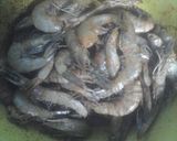 A picture of step 2 of Fried prawns.