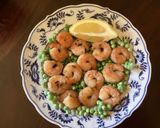 A picture of step 3 of California Farm Tiger Shrimp with Peas in Ginger.