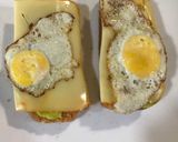 Foto del paso 2 de la receta: Tostadas con huevo de codorniz