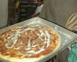 Foto langkah ke 8 dari resep Pizza hut homemade.