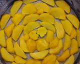 Foto del passaggio 1 della ricetta Torta di pesche rovesciata