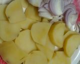 A picture of step 1 of Spanish Omelet with an Indian Twist.