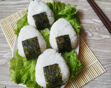 Foto langkah ke 3 dari resep 596. Onigiri Chicken Mayo.