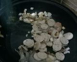 Foto langkah ke 2 dari resep Fettucini sosis udang enak simple😍😍.