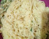 A picture of step 2 of Crunchy Noodles balls.