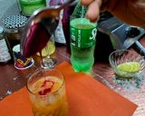 A picture of step 4 of Strawberry Mango Mocktail.
