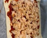 Foto langkah ke 3 dari resep Pizza salmon puff pastry.