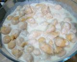 A picture of step 5 of Meethay Dahi Baday.