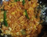 अफगानी एग ऑमलेट विदपोटॅटोजअँडटोमॅटोज (afghani egg omlet with potato' and tomato's recipe in marathi) रेसिपी स्टेप 2 फोटो 