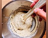 Une image de l'étape 4 de Muffins aux groseilles et crumble de noisettes.