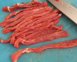 Foto del paso 1 de la receta: Empanadas de carne cortadas a cuchillo